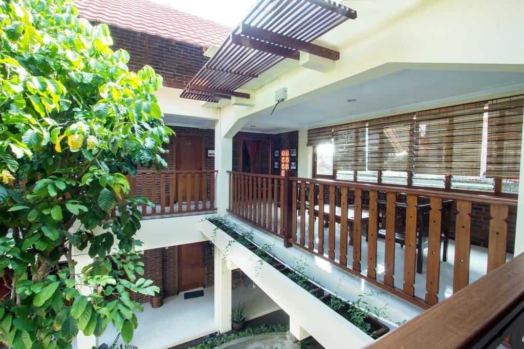 De Hostel Yogyakarta Exterior photo