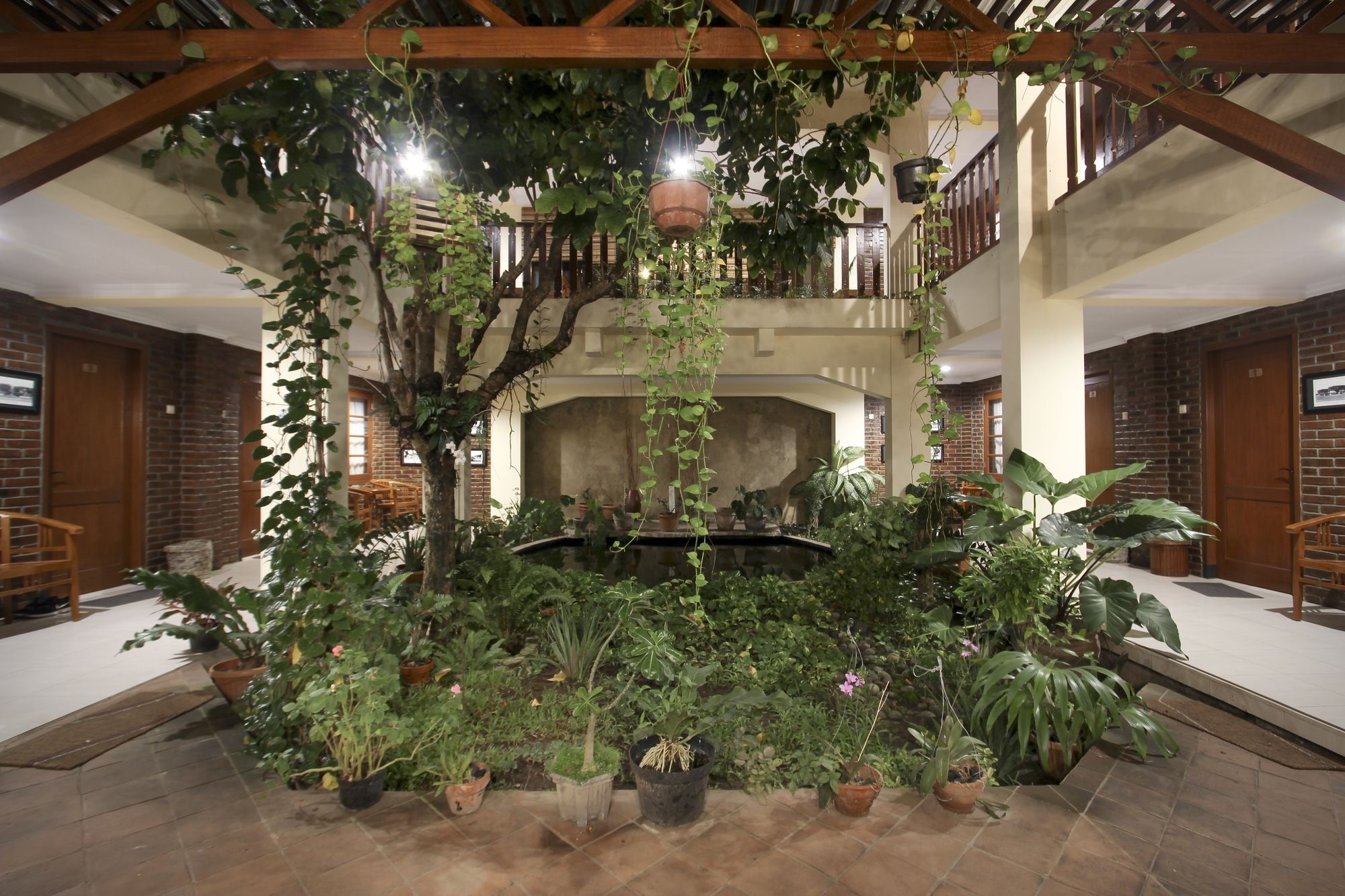 De Hostel Yogyakarta Exterior photo