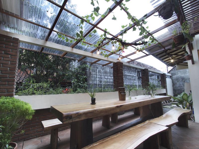 De Hostel Yogyakarta Exterior photo