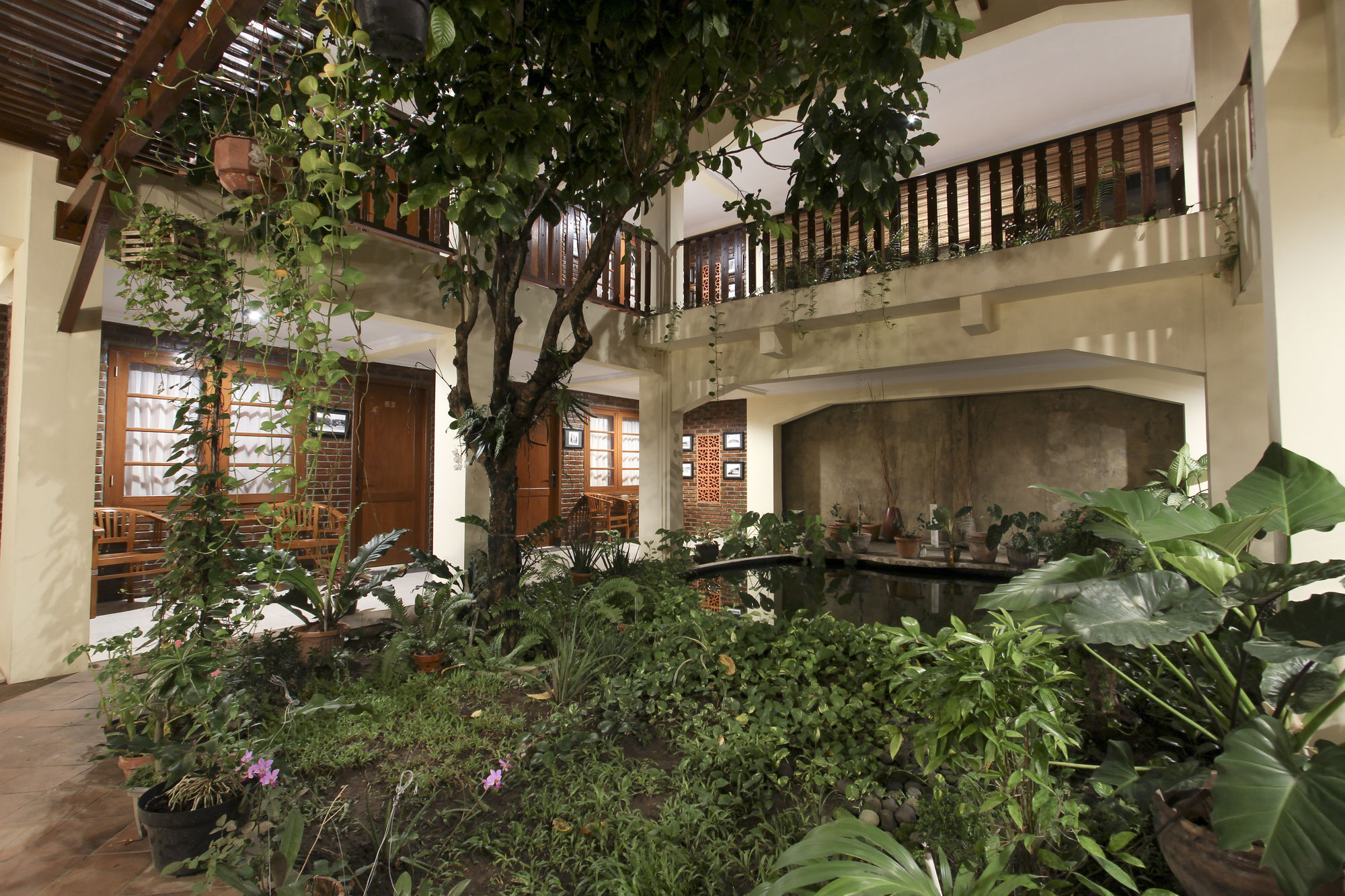 De Hostel Yogyakarta Exterior photo