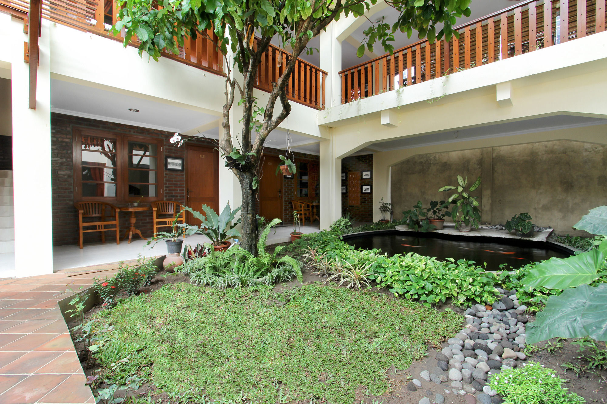 De Hostel Yogyakarta Exterior photo
